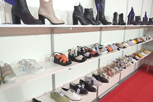 На обувной выставке SHOESSTAR-Сибирь/СибШуз 2021 г. Новосибирск. представлена новая коллекция женской обуви SALIMEX ВЕСНА-ЛЕТО 2022.